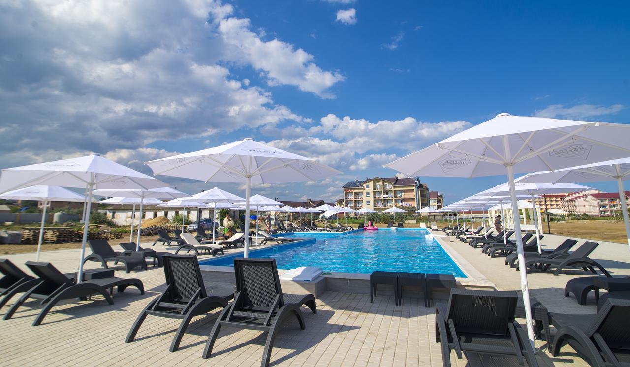 Welcome Summer Hotel Zatoka Esterno foto
